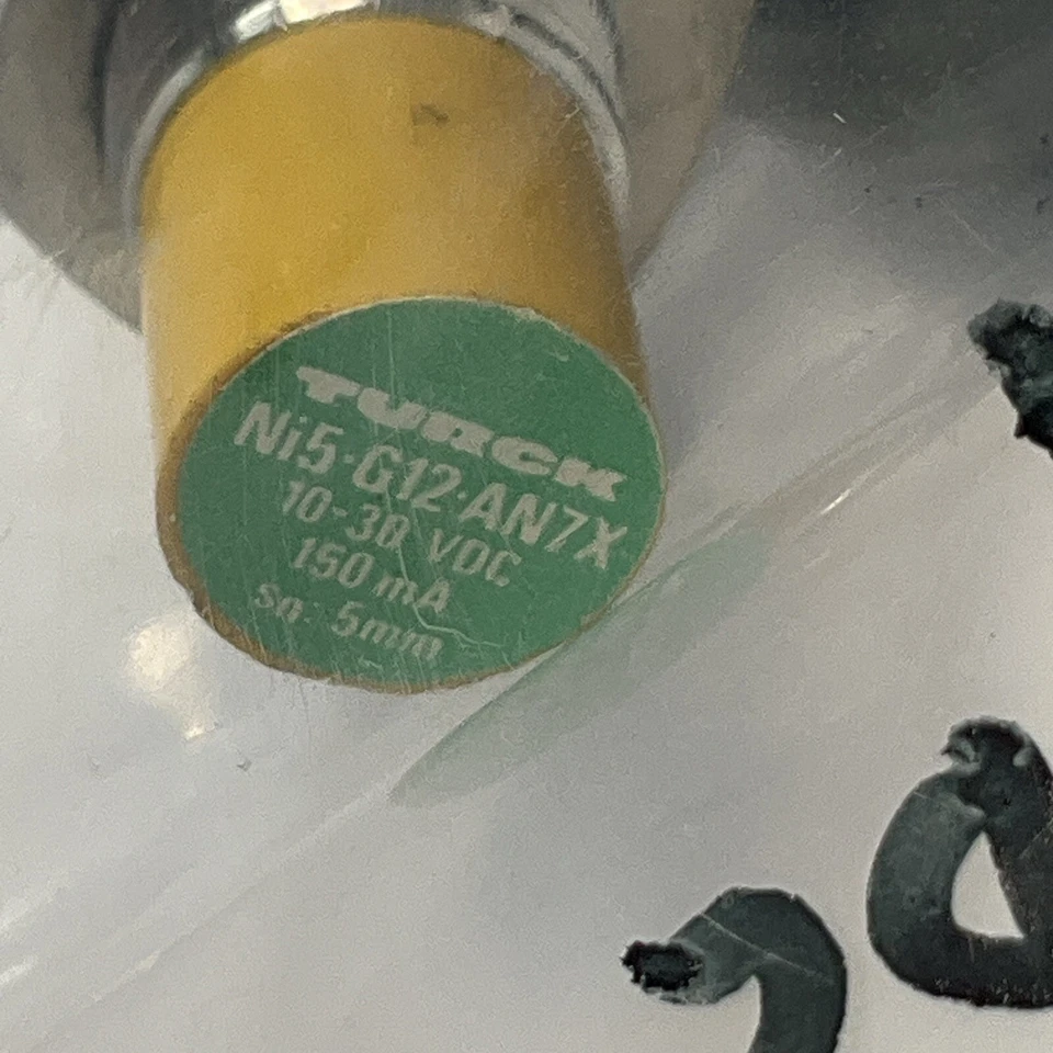 TURCK Inductive Proximity Sensor NI5-G12-AN7X 10-30 VDC 150mA New - Image 2 of 3