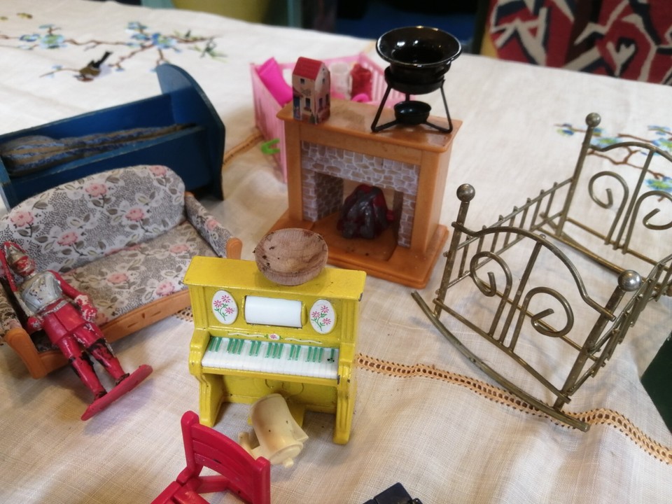 Vintage Dolls house furniture, job lot of over 25 eBay