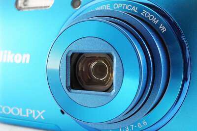 Nikon COOLPIX S3600 Blue In Box + 4GB SDHC Card Digital Camera