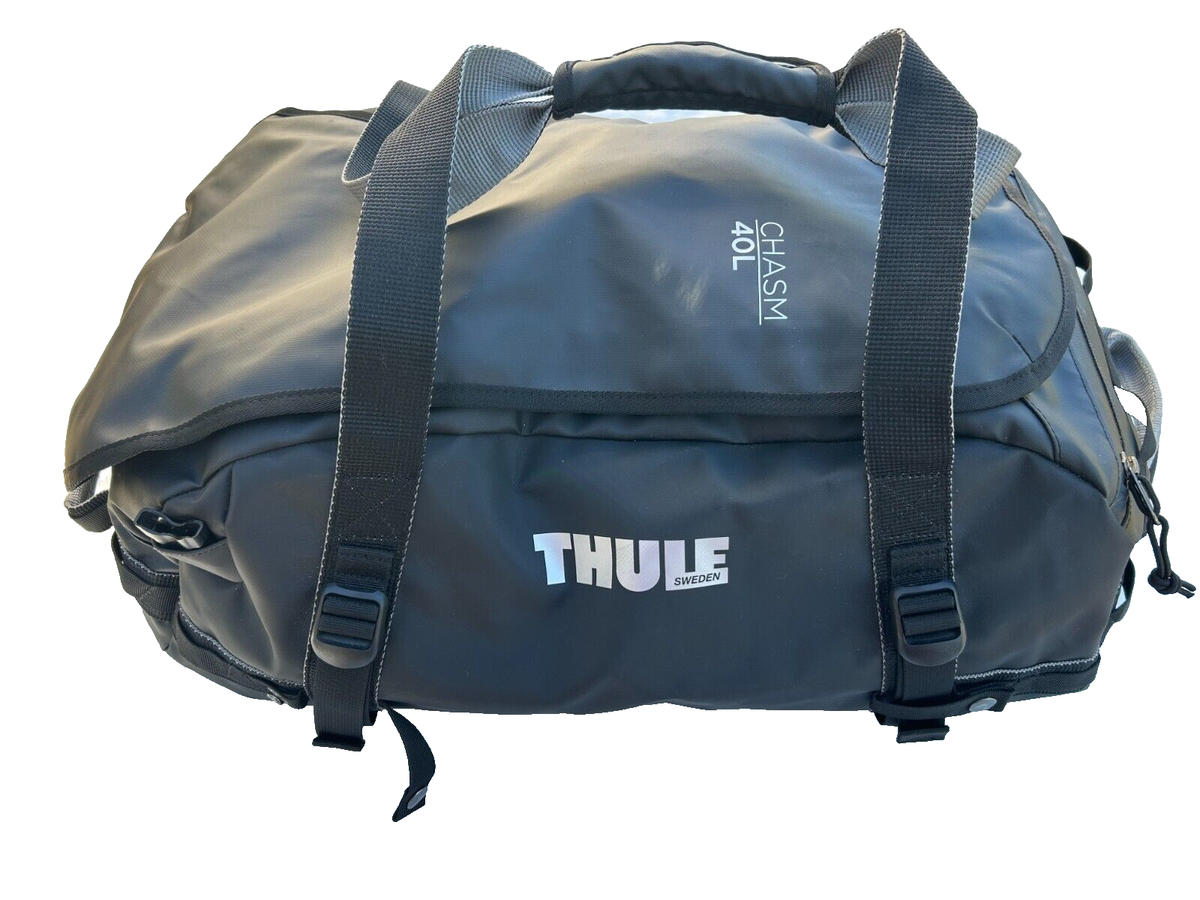 THULE Chasm 40L Duffel Bag black Shoulder Strap Included