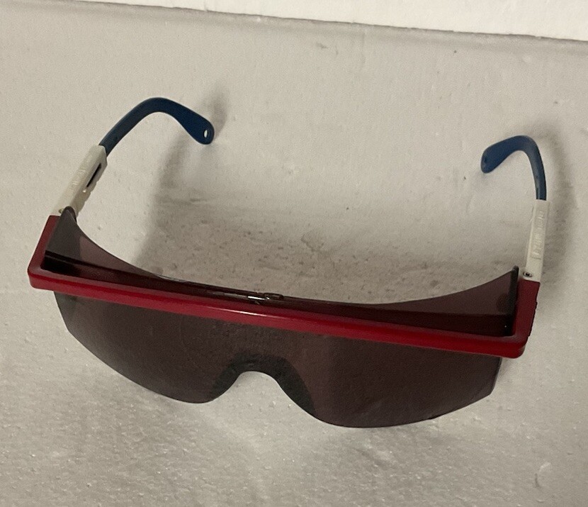 Vintage Patriot safety sunglasses UVEX Z87 Red White & Blue Vintage Patriot safety sunglasses UVEX Z87 Red White & Blue