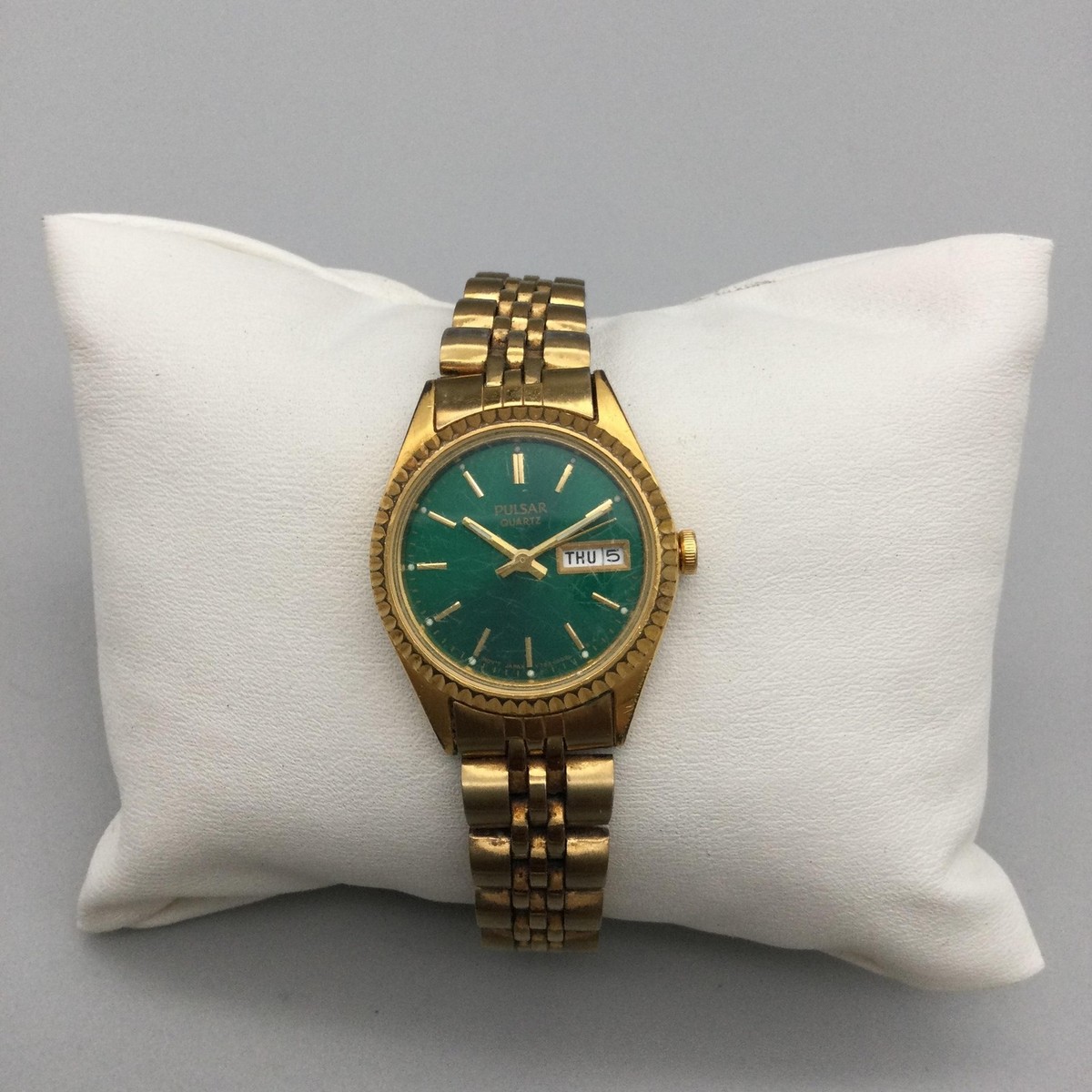 Vtg Pulsar Womens Watch 23mm Green V783-0030 Gold Tone Day Date