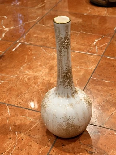 ROYAL HAEGER BULB VASE WHITE TAN TEXTURED POTTERY MCM 1960S 10" VASE GOLD RIM EU