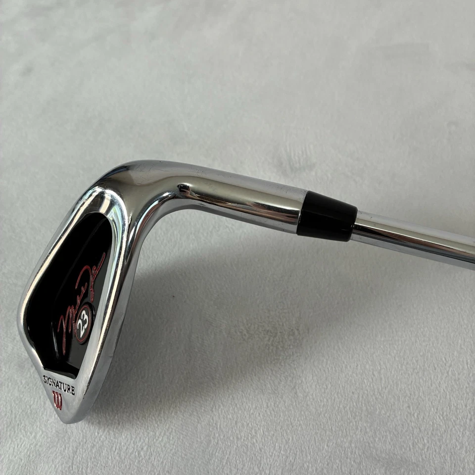 Club de Golf Michael Jordan 23 Wilson Signature 9 Hierro Derecha Junior Acero Temper Verdadero Foto 3 de 4