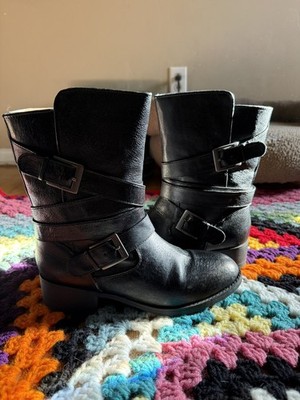 Steve Madden Women s Ellle Black Color Leather Boots Size-8