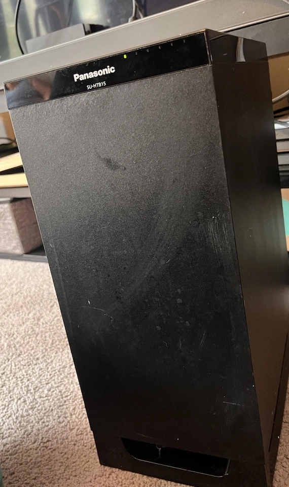 Subwoofer inalámbrico Panasonic SU-HTB15 sonido envolvente de cine en casa Foto 2 de 4