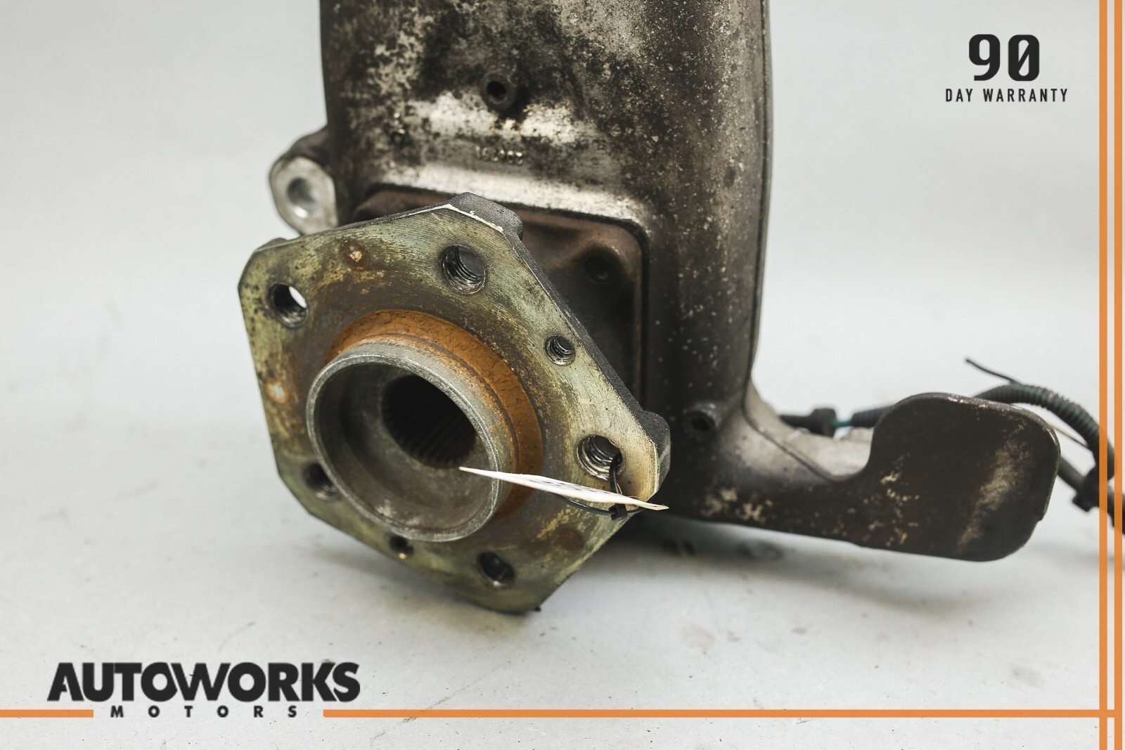 03-10 Maserati Quattroporte M139 Front Left Spindle Knuckle Hub w/ Carrier OEM