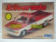 MPC 6096 1/25 Scale Chevy Silverado C-1500 2 in 1 Plastic Model Kit