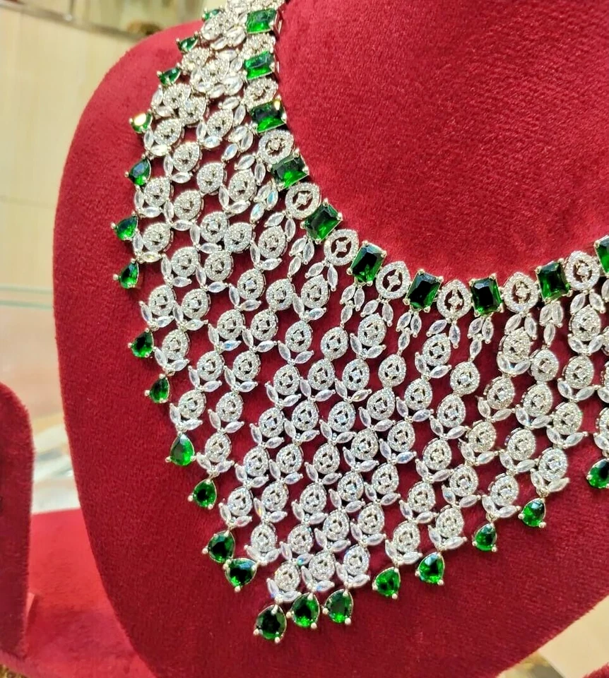 Шикарный V-образный изумруд украшенный демон тюльпан капли ожерелье комплект. - Изображение 4 из 4