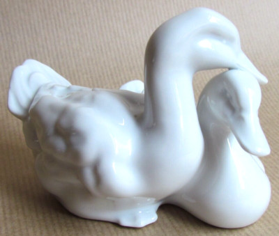 HEREND PORZELLAN BLANC DE CHINE ZWEI ENTEN 5036 FIGUR (11175)