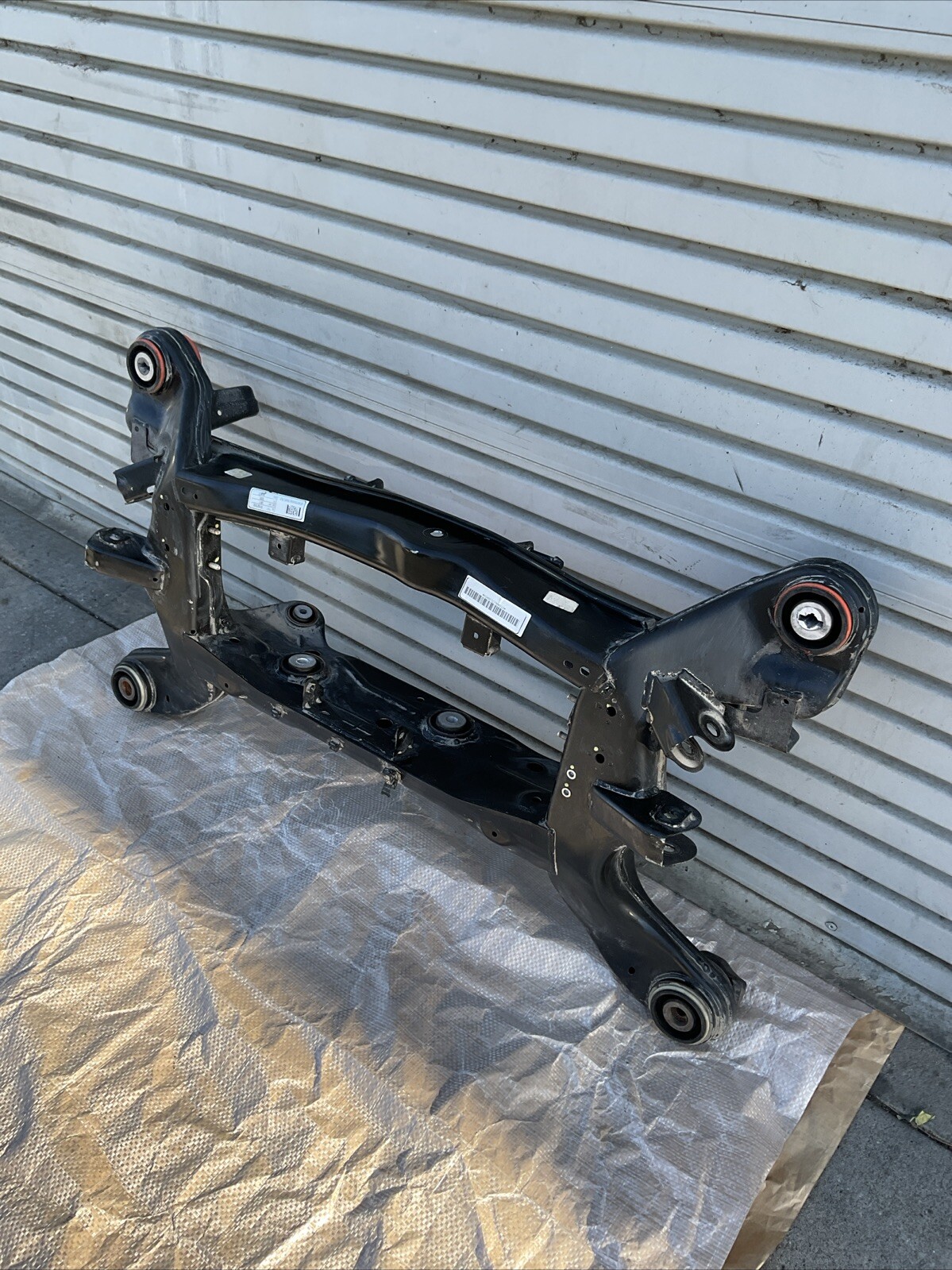 2014 - 2024 MASERATI QUATTROPORTE REAR SUBFRAME UNDERCARRIAGE OEM 06700075690