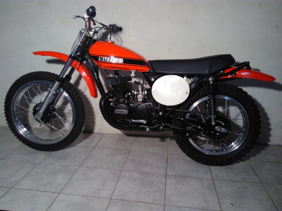 Suzuki TM 400 R - Bild 2 von 4