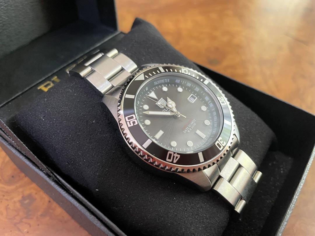 ELGIN FK-1426-FL Diver's Watch 200m Water Resistant Solar Powered