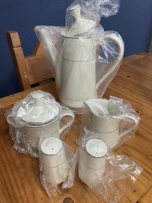Seizan Fine China ''First Love'' Platinum Trim Japan 49 pc Set New In Box