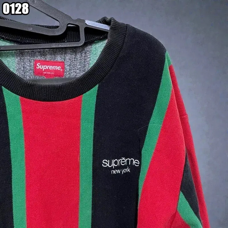 Supreme Vertical Crewneck Gucci Colors, L thumbnail 7
