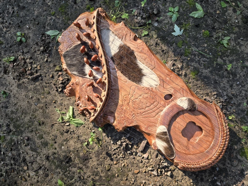 16 String Acustic Musical Instrument Handmade High Quality. - Image 3 of 4