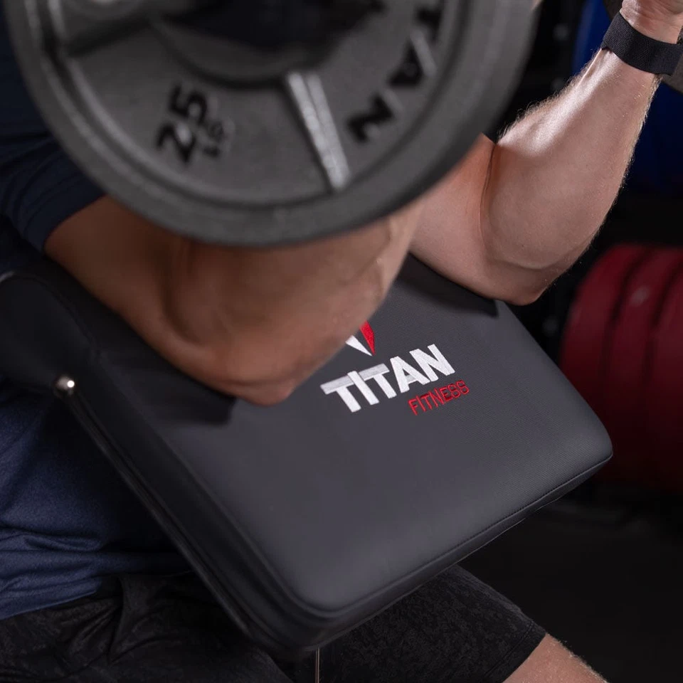 Estación de pesas ajustable Titan Fitness Preacher Curl, capacidad 250 lb Foto 4 de 4