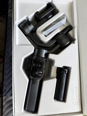 ZHIYUN SMOOTH 5 Motorized Smartphone Gimbal Stabilizer w/ Clamp Tripod Case.