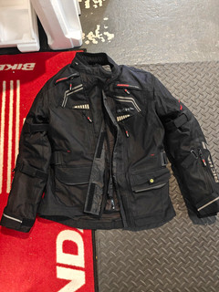 Richa 2 Piece Motorcycle Textile Suit – D3O Protection – Jacket & Trousers
