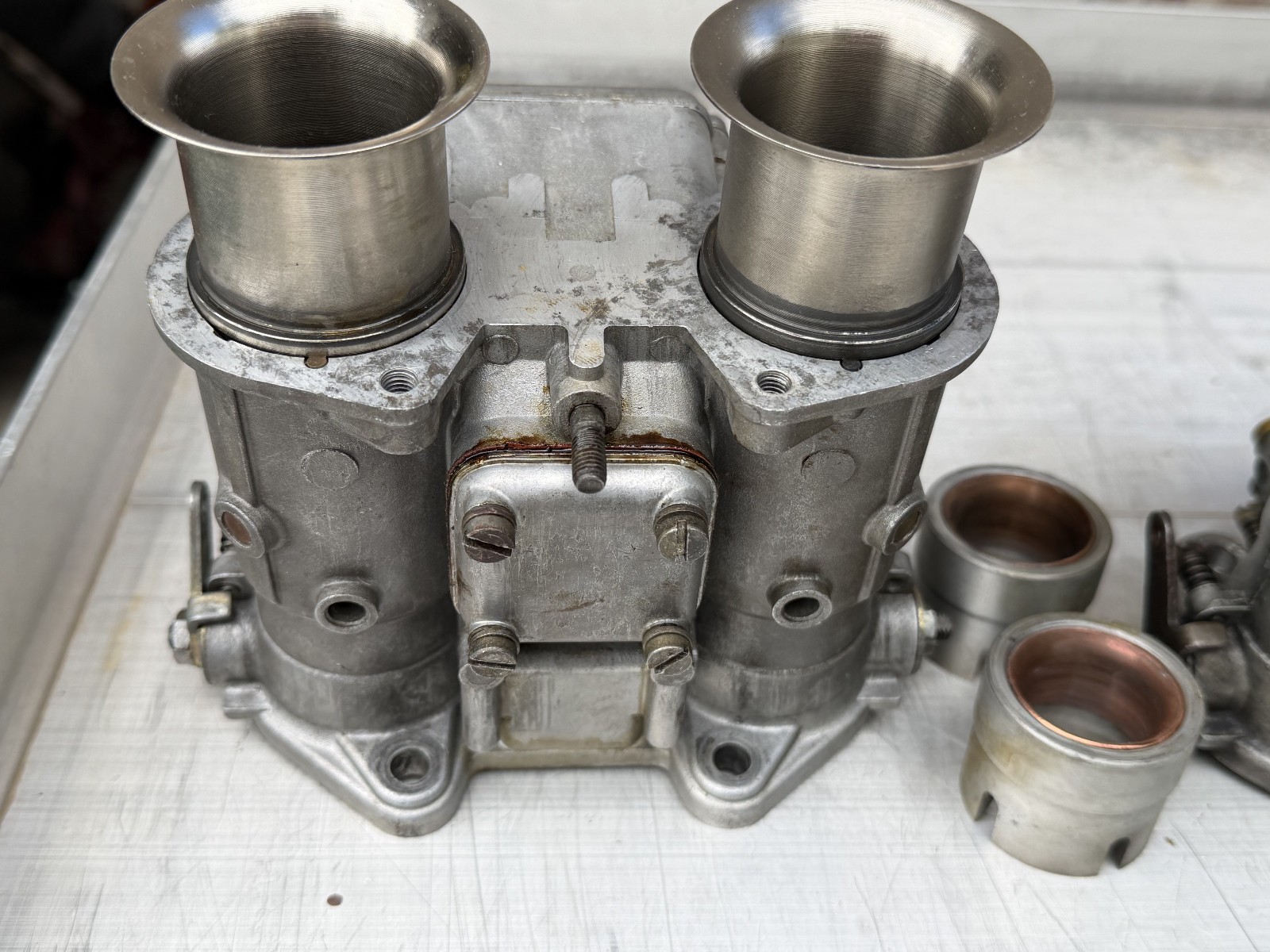 Maserati 3500 GT Carburetors Set