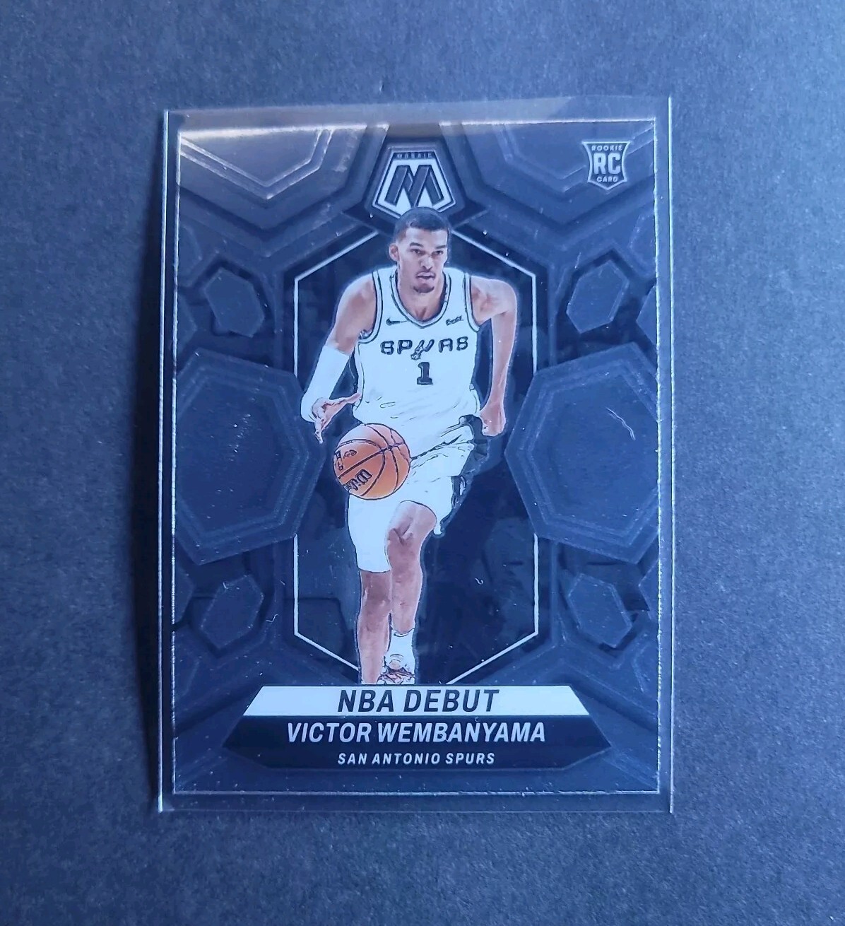 2023-24 Panini Mosaic Basketball - VICTOR WEMBANYAMA #257 (RC) NBA Debut