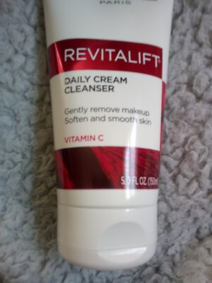 NEW L'Oreal Paris Revitalift Daily Cream Cleanser Vitamin C 5.0 Fl Oz