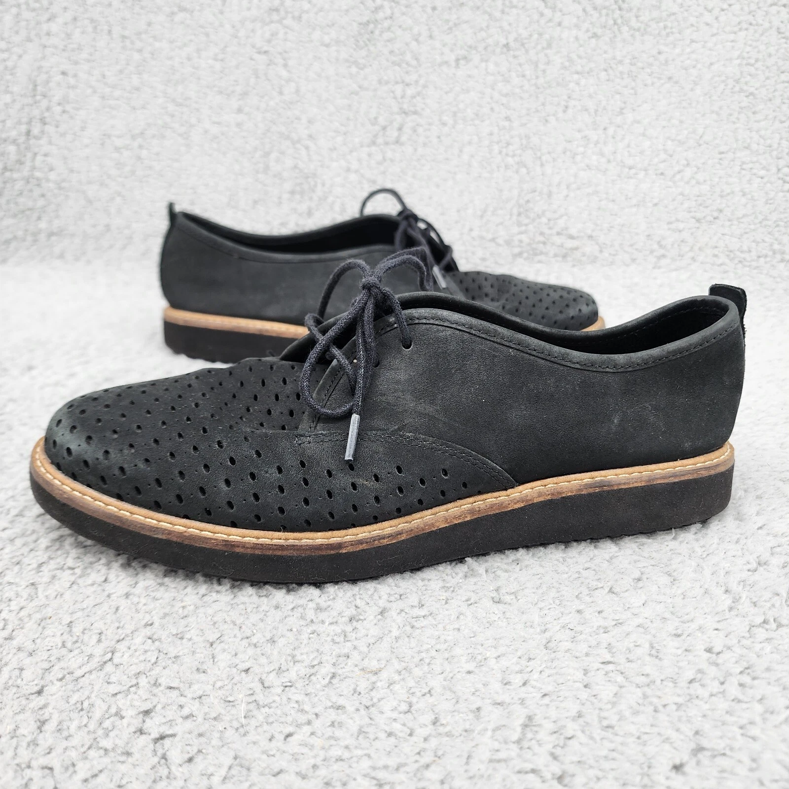 Scarpe donna Clarks taglia 9 nere stringate comode Oxford traforate ufficio carriera