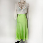 Falda midi Bershka verde lima satinada línea A talla M Y2K Boho