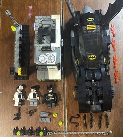 LEGO Batman (7781): The Batmobile Two-Face's Escape. Please read description 