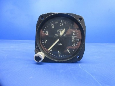 Instruments Flight Research Altimeter P/N 11-100-011 (0725-846)