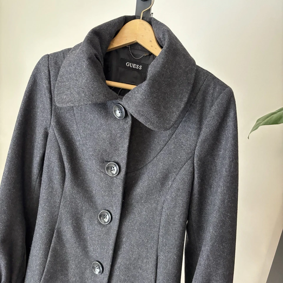 Casaco de lã Guess cinza vermelho mistura peito duplo com cinto ervilha tamanho médio - Imagem 3 de 4
