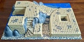 LEGO World City: Coast Watch Hq 7047 LEGO 44510 3D RAISED BASE PLATE