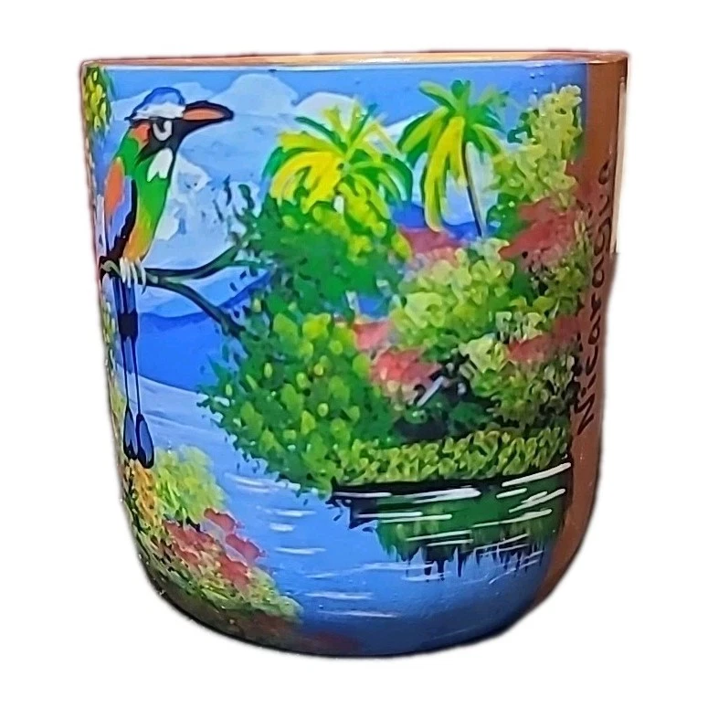 Taza de café de madera de teca Nicaragua pintada a mano Foto 2 de 4
