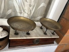 Bilancia a pesi antica In Ottone E Marmo Ottime Condizioni Antiquariato