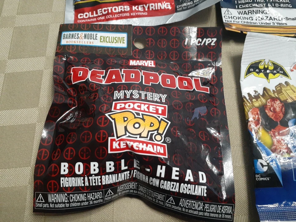 Lote de juguetes coleccionables Marvel, Spiderman, Batman, Deadpool, Avengers. Funko, Mattel Foto 2 de 4