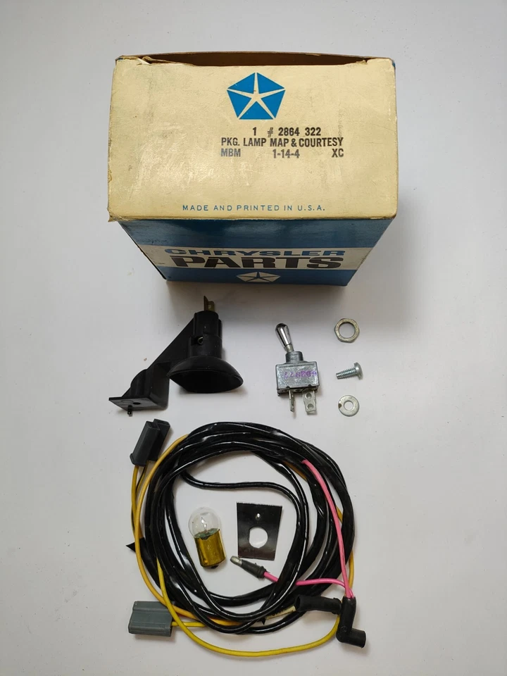 Dodge Plymouth Valiant Dart 1968-1969 paquete de lámpara de mapa de cortesía NOS 2864322 Foto 2 de 4