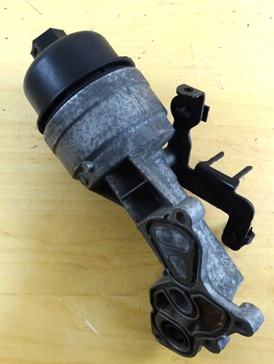 Mini R55 R56 R57/ 11428643762/ 8643762/ Filtro de Aceite Con Tapa de Plástico - Imagen 2 de 3