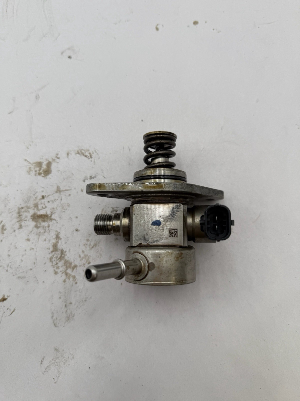 2014-2019 MASERATI GHIBLI S Q4 3.0L HIGH PRESSURE FUEL PUMP W/ LINE OEM