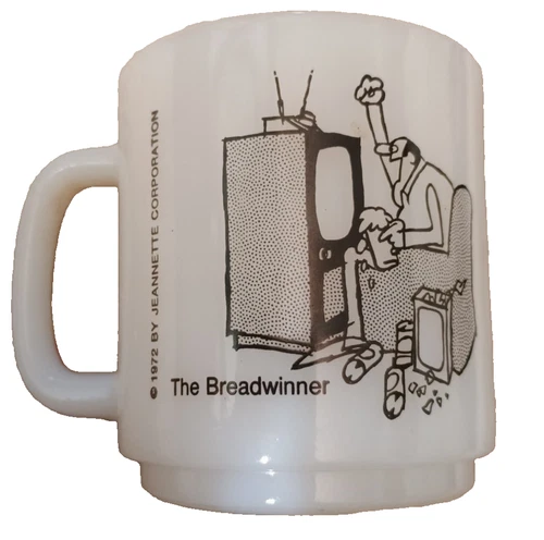 Vtg Retro BREADWINNER Cartoon Beer Sports TV COFFEE Mug JEANNETTE MILK GLASS EUC