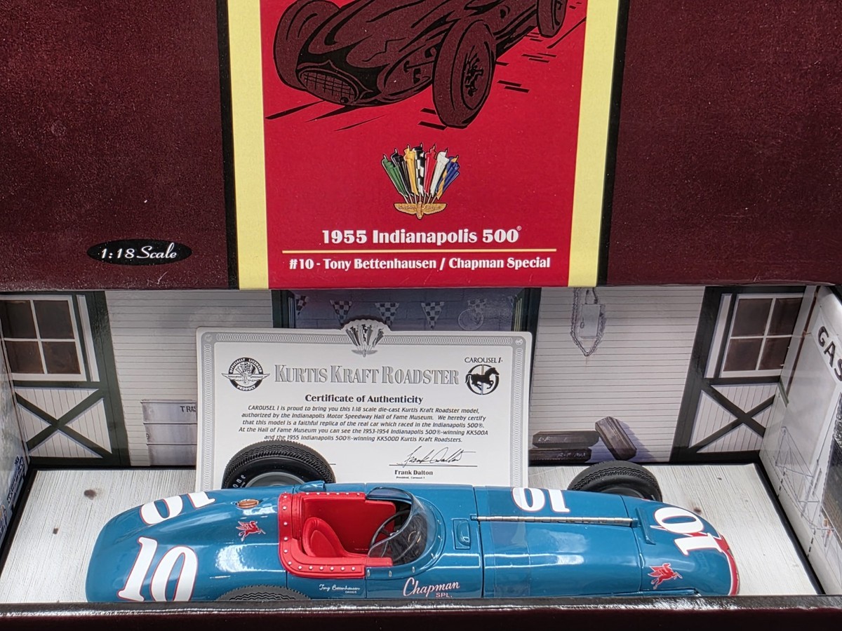 Carousel 1 1955 Tony Bettenhausen 10 Chapman Special 1:18 Indy 500
