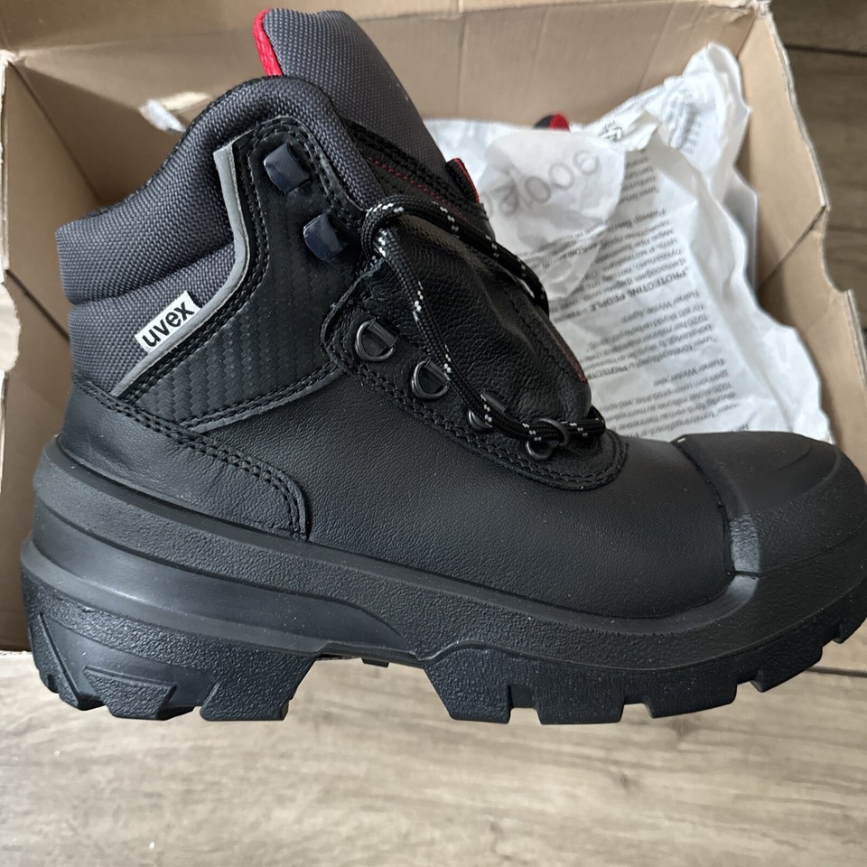 Uvex Safety Boots Quatro Pro Black Leather S3 SRC Bumpercap Steel Toe