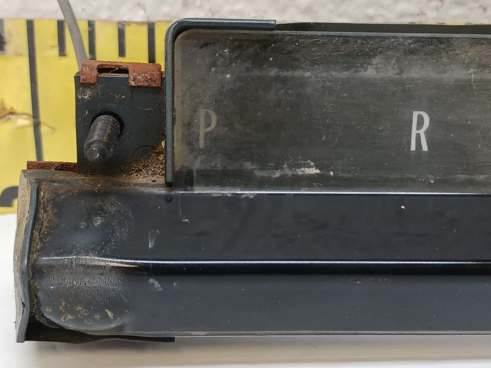 Б/у оригинальный индикатор переключения передач GM 1969 Pontiac Bonneville/Grand Prix/Catalina (43 - Изображение 2 из 4