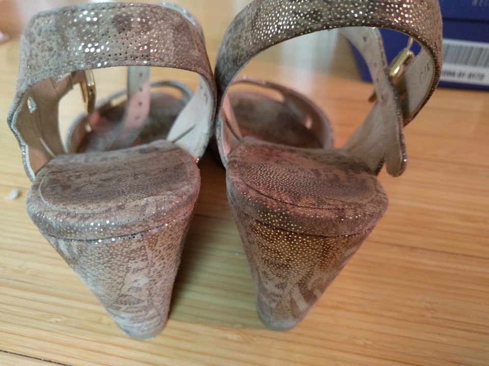 Stuart Weitzman Halley Tan Nairobi Patch Sz8 Sandals Shoes Gold