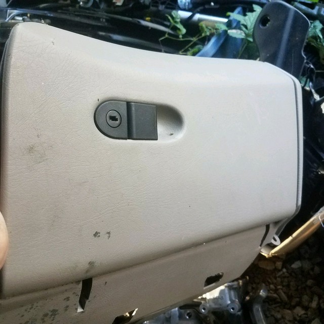 saab 19992002 93 93 glove box storage compartment storage Tan beige