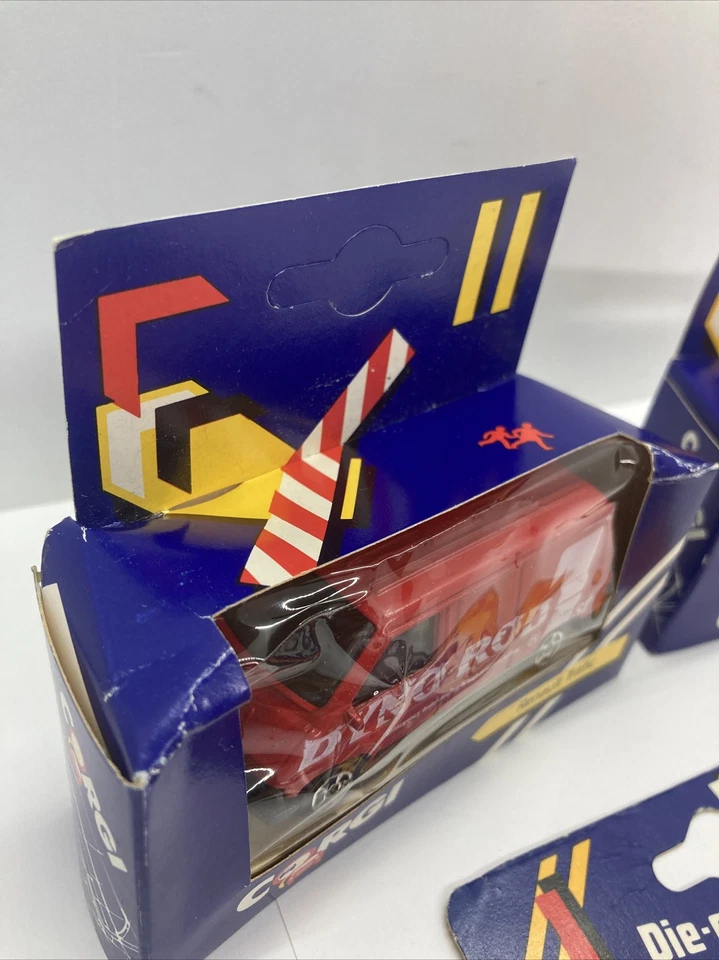 Furgoneta de tráfico Corgi J54 Renault AVIS A D dos Corgy J3 Renault tráfico sellada como está Foto 4 de 4