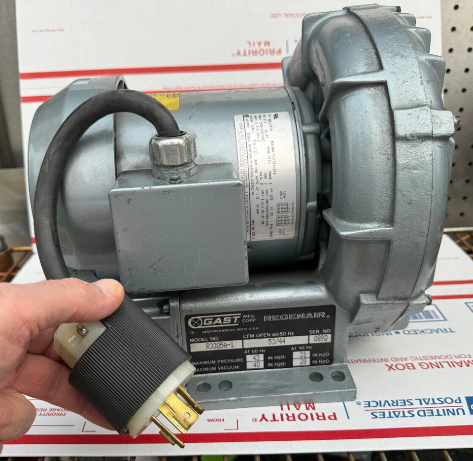 GAST R3305A-1 Side Channel Air Blower Vacuum Motor 3P 220/480V J410 P55BES-535 - Image 2 of 4