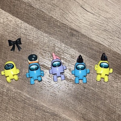Lot of 5 Among Us Mini Action Figures
