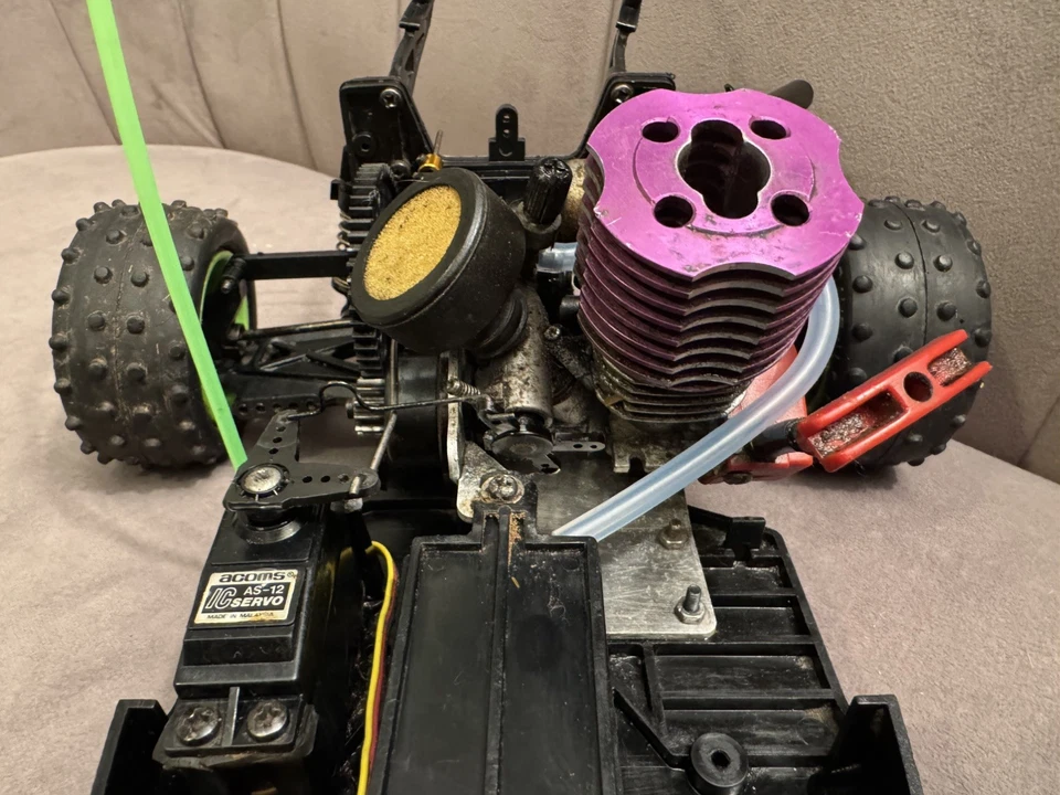 Vintage Kyosho Sandmaster 10 1/10 2wd Nitro RC Car / Buggy - Spares or Repairs - Image 3 of 4