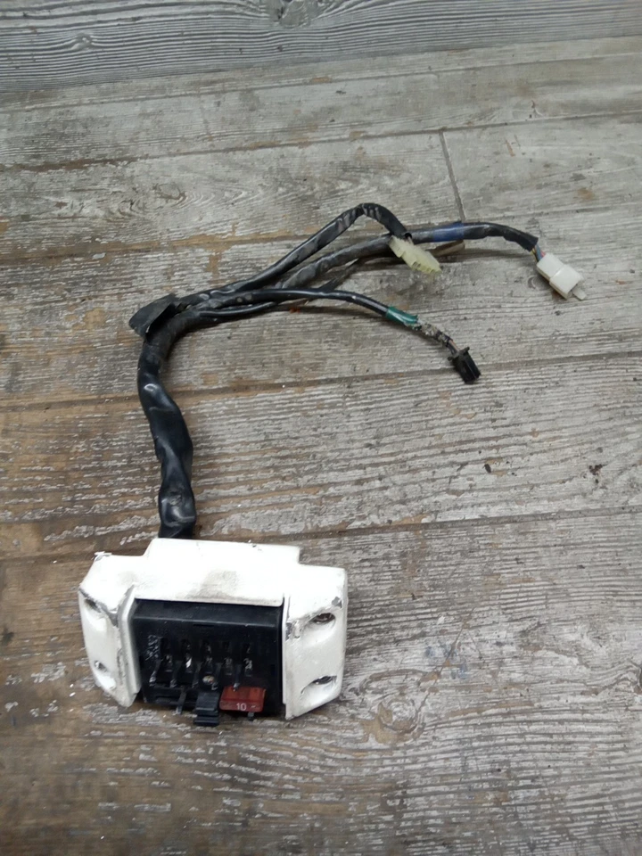 1986 1985-2007 Honda Shadow Vt1100 Classic VT 1100 Fuse Box Wiring  - Image 2 of 4
