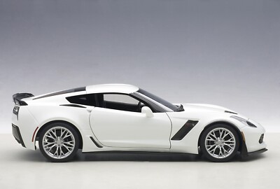 2016 CHEVROLET CORVETTE COUPE C7 ARTIC WHITE 1:18 by AUTOart 71261